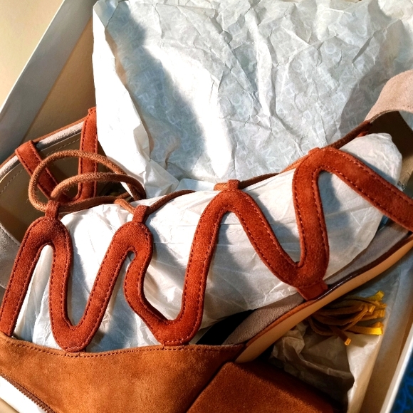 Marc Fisher Women's Strappy Heels Size 10M - Picture 2 of 6